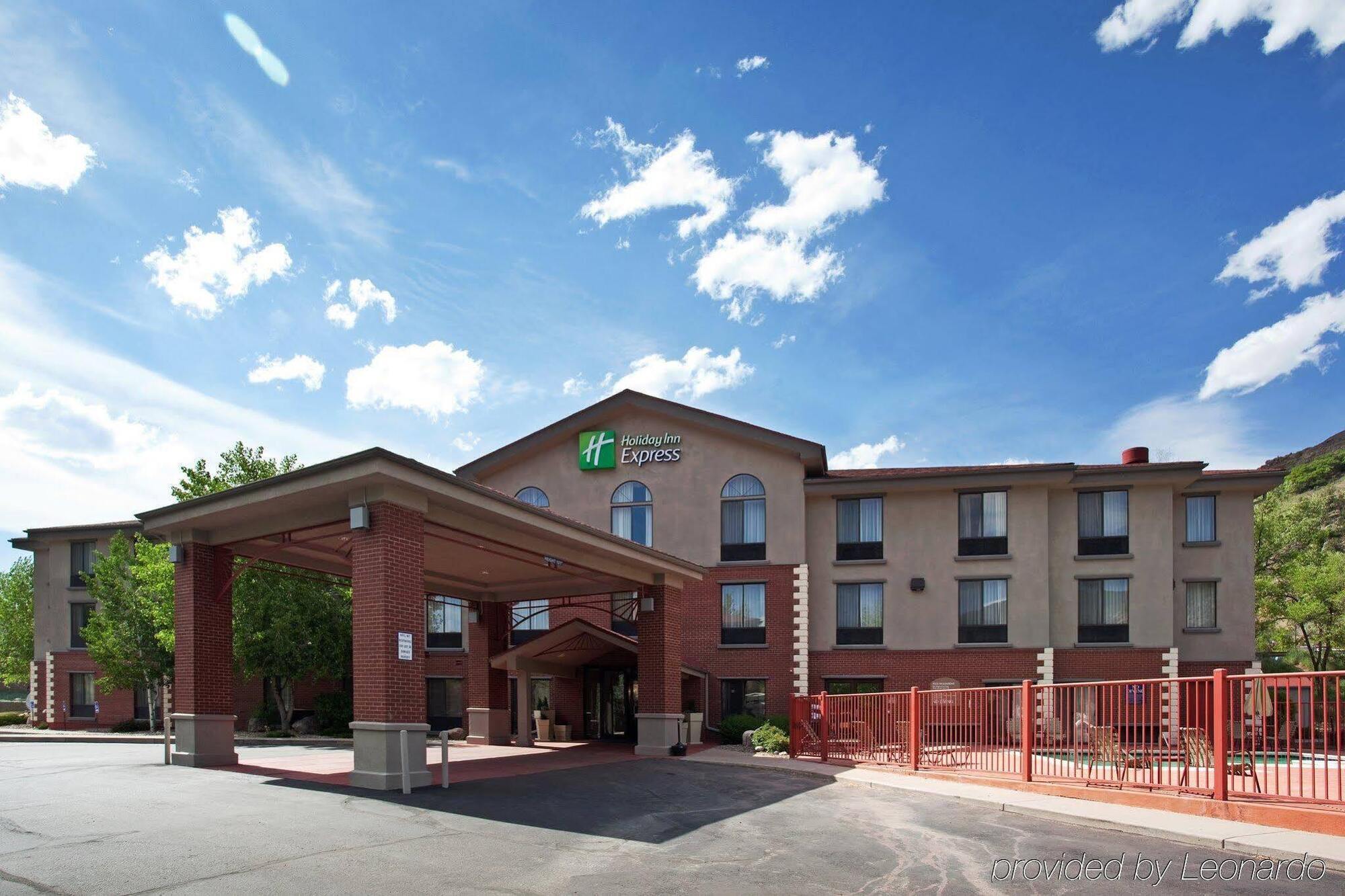 Holiday Inn Express Glenwood Springs Aspen Area, An Ihg Hotel Esterno foto